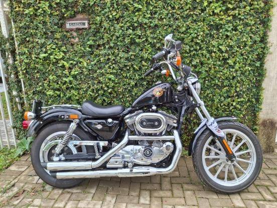 HARLEY-DAVIDSON SPORTSTER XL 883 STANDARD 